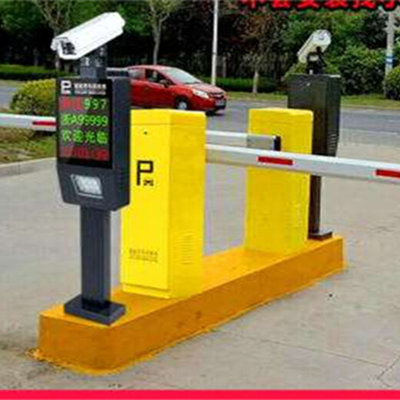 西青區(qū)安裝智能道閘與車牌識別系統(tǒng)，打造高效收費停車場